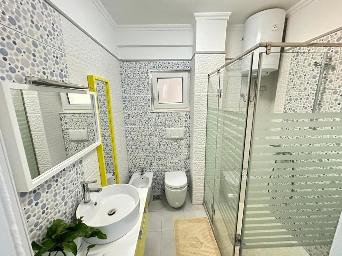 Sofia'S Holiday Apartment Vlore Luaran gambar