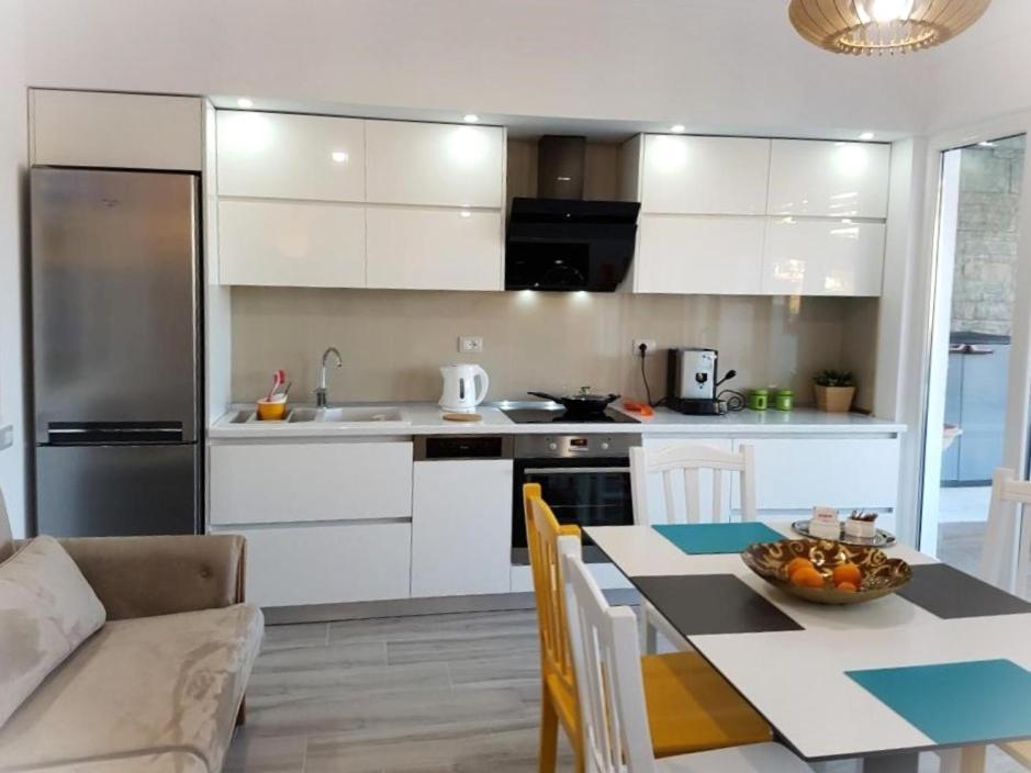 Sofia'S Holiday Apartment Vlore Luaran gambar