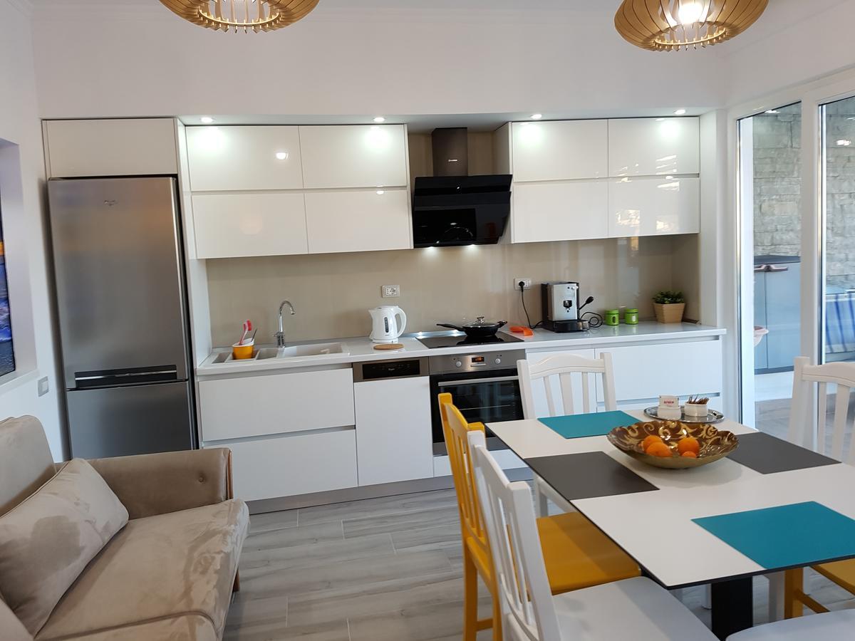 Sofia'S Holiday Apartment Vlore Luaran gambar